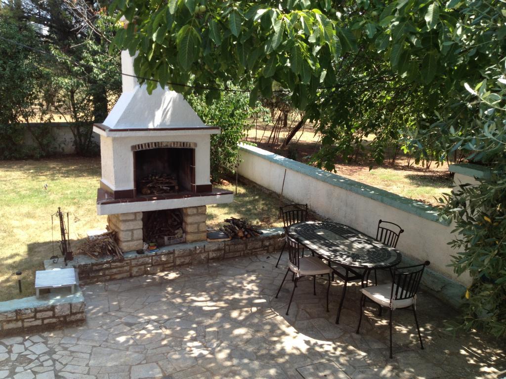 Villa Rosa With Yard And Children'S Playground Tar-Vabriga Szoba fotó